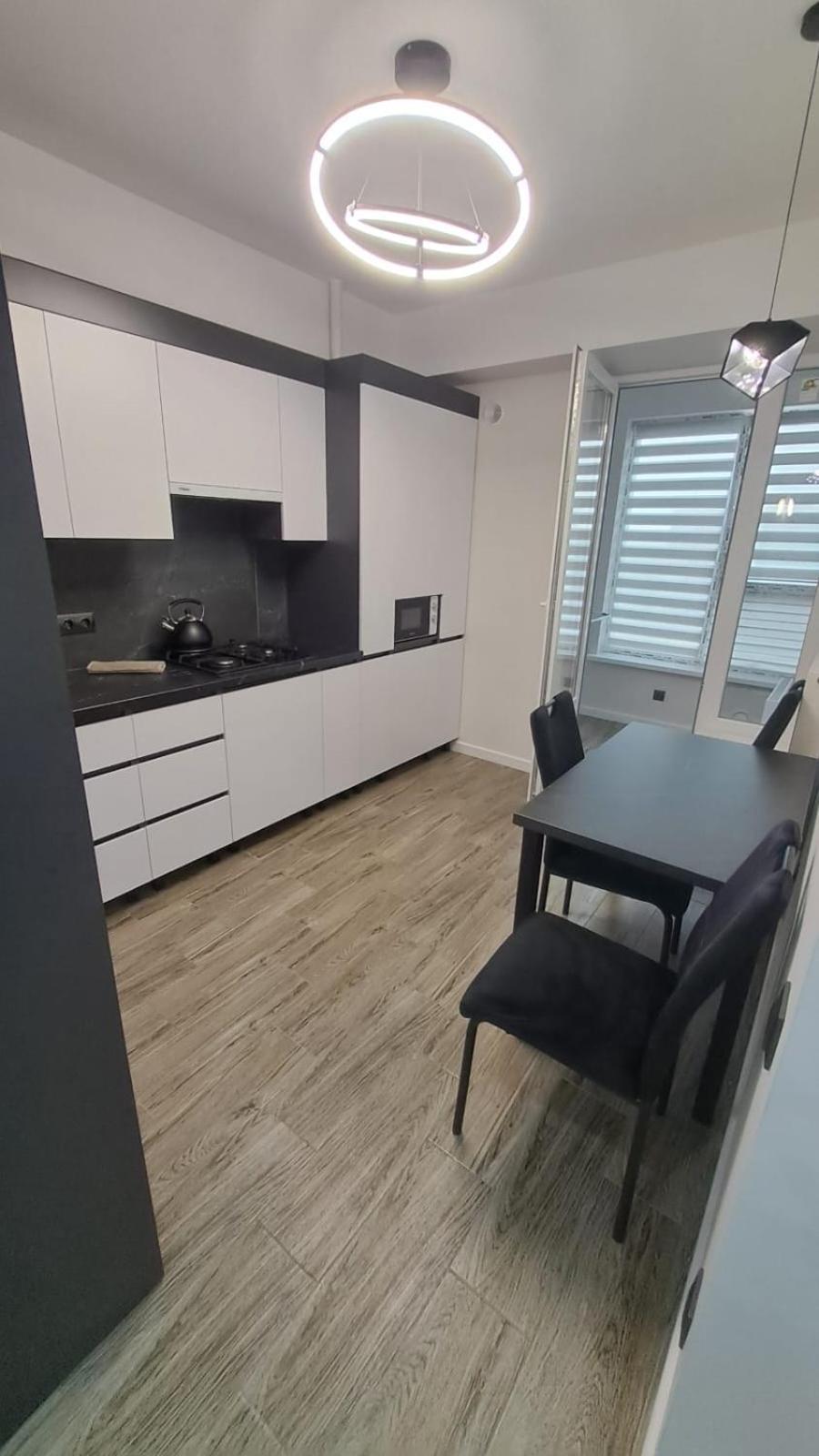 Аэропорт Кишинев 24&24 Apartment Ngoại thất bức ảnh