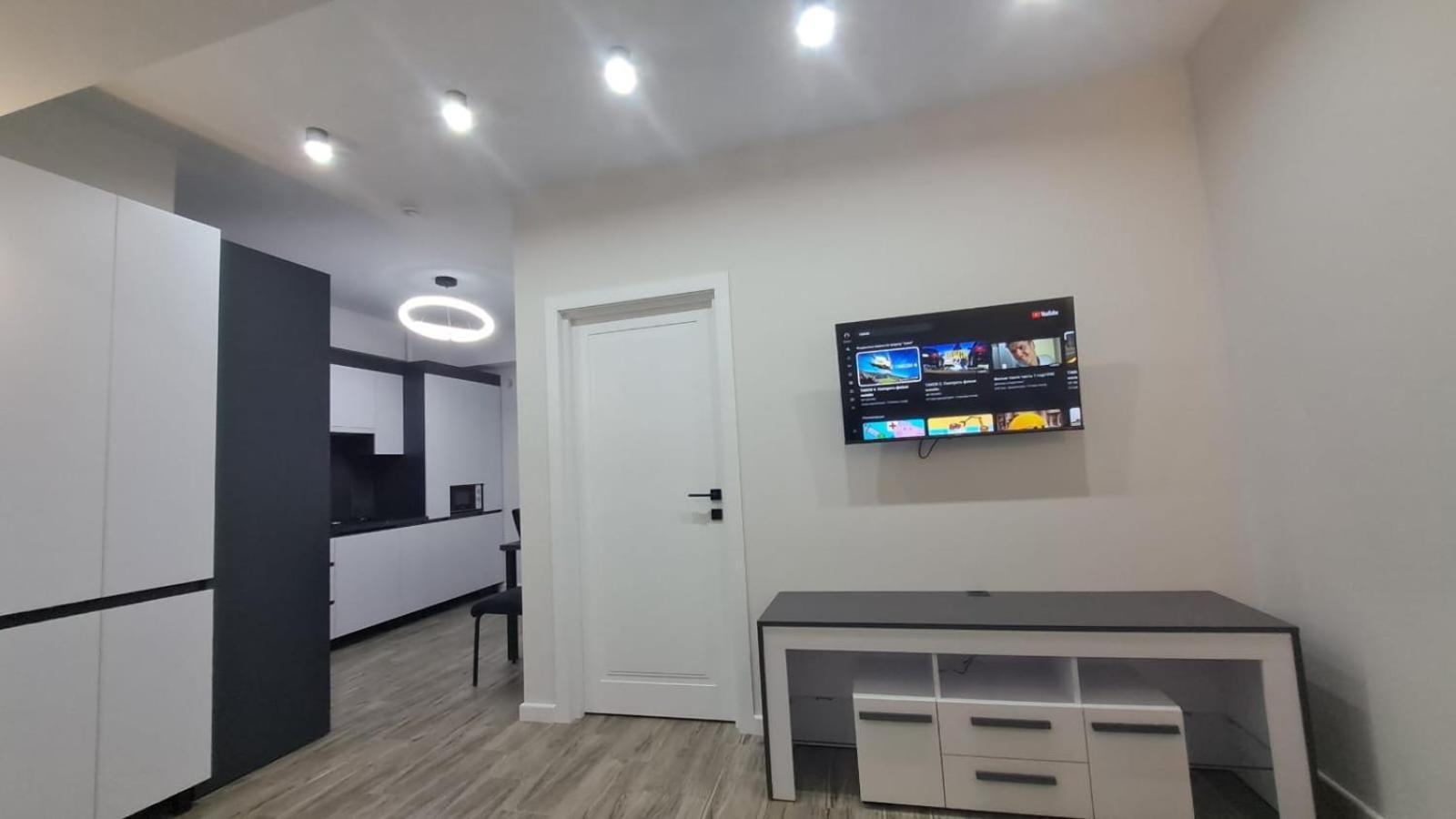 Аэропорт Кишинев 24&24 Apartment Ngoại thất bức ảnh