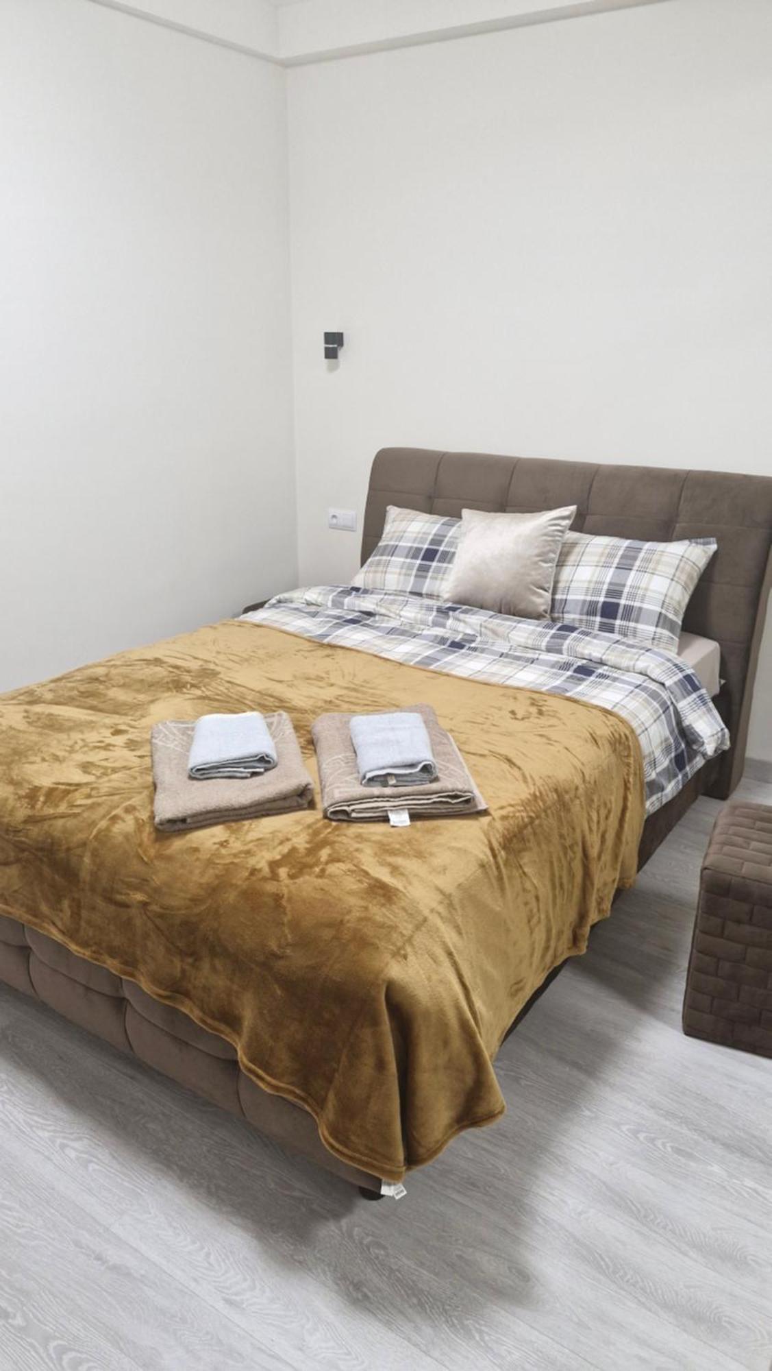 Аэропорт Кишинев 24&24 Apartment Ngoại thất bức ảnh